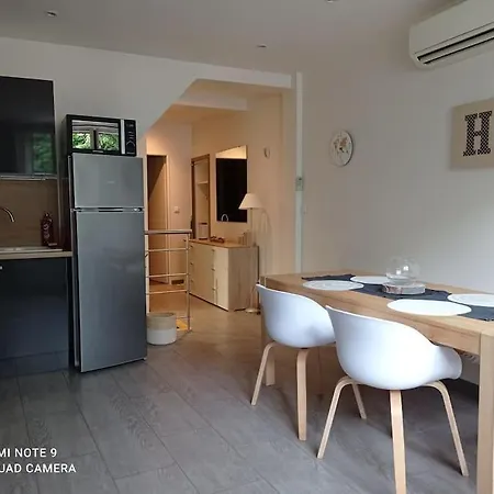 Aix'quis - 51 M2 Apartment *